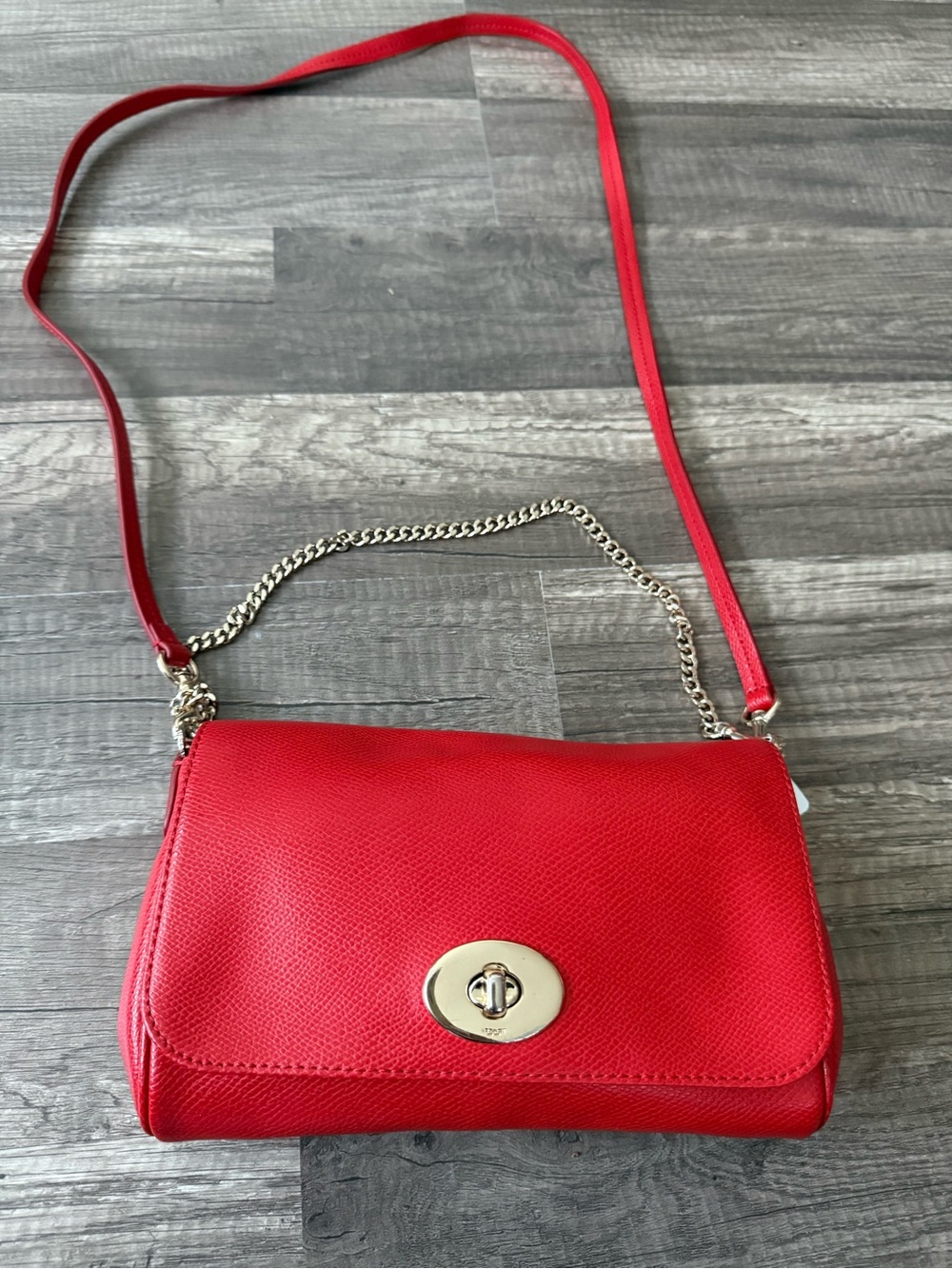 Coach Red Leather Turnlock Crossbody Shoulder Bag with Chain Strap